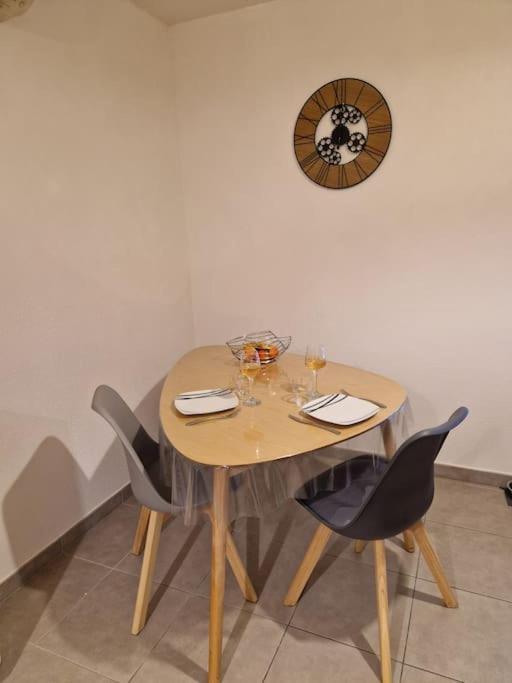 Apartment Le Grand Large T2 Climatise A 200 M Plage, Parking