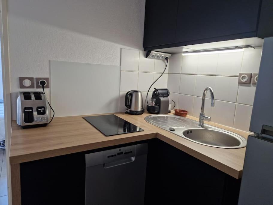 Apartment Le Grand Large T2 Climatise A 200 M Plage, Parking Sète